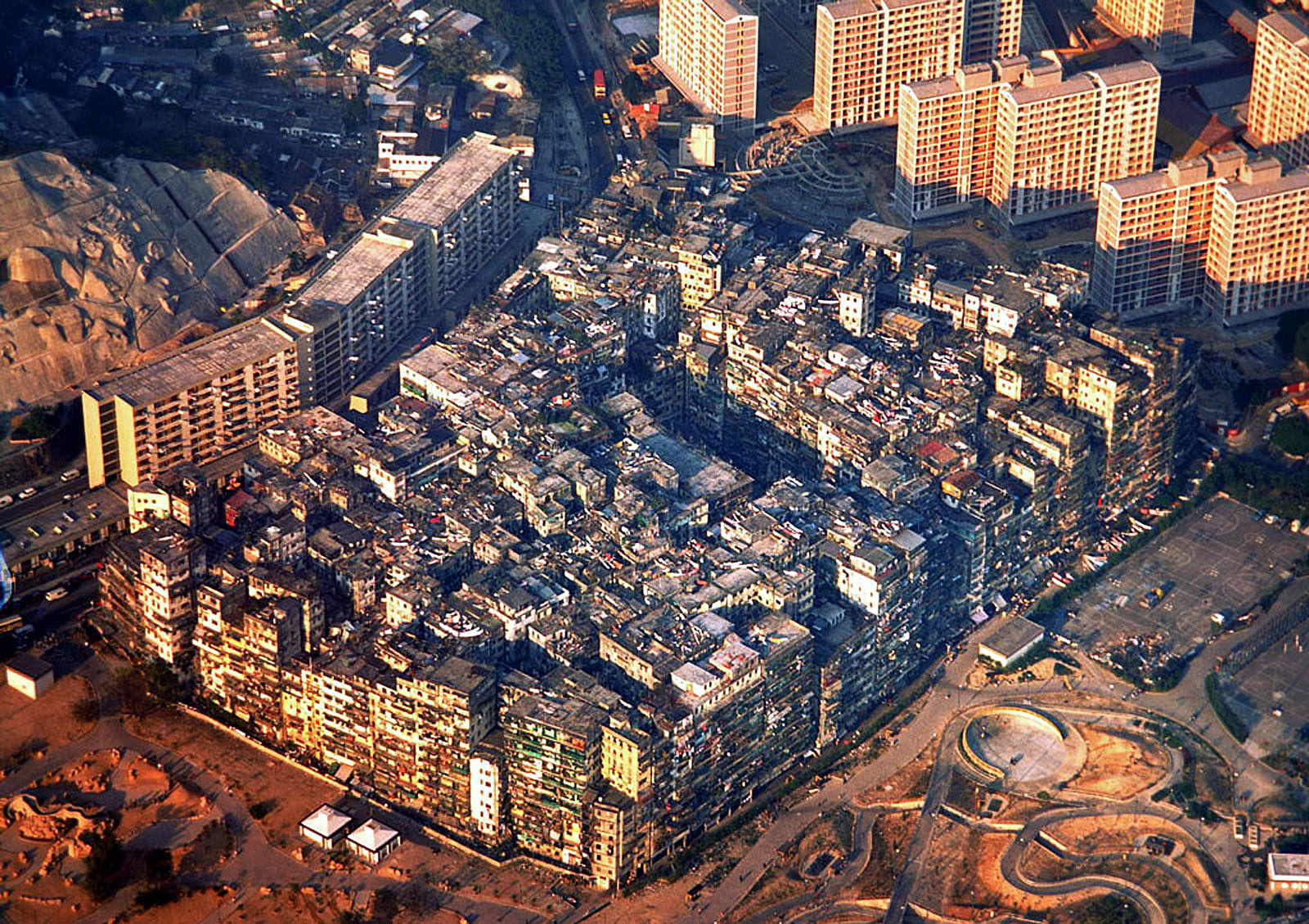 Kowloon-Walled-City